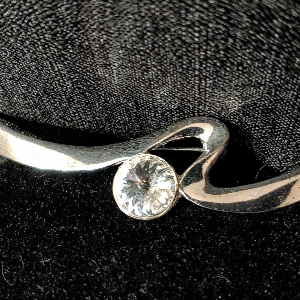Silver Swirl Crystal Accent Lapel Pin